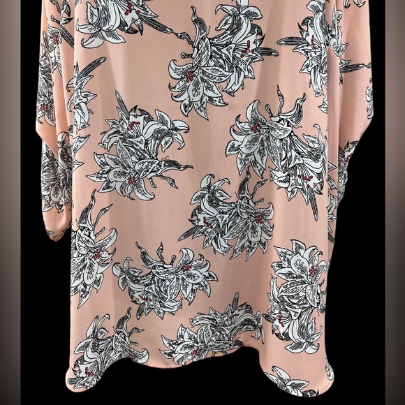 Chaus Sheer Floral Print Pullover V Neck Roll Tab Blouse Women's Plus Size 2X - Picture 3 of 8